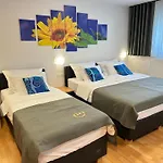Bed & Breakfast Boutique Loka 4*
