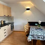 Bed & Breakfast Boutique Loka 4*