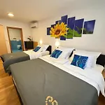 Bed & Breakfast Boutique Loka 4*