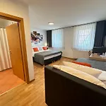 Boutique Loka Bed & Breakfast
