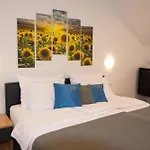 Boutique Loka Nočitev z zajtrkom Skofja Loka
