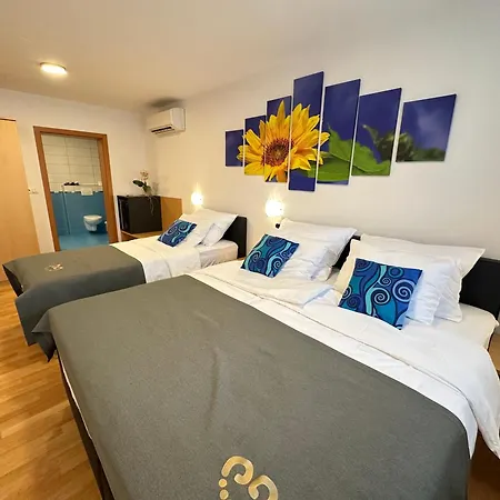 Bed & Breakfast Boutique Loka 4*