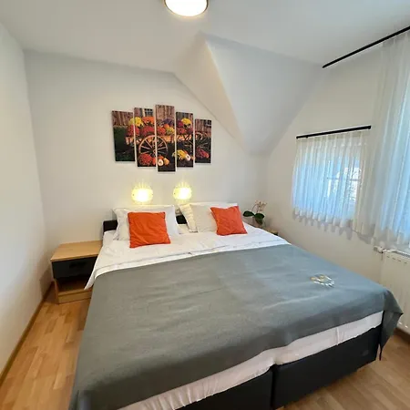 Boutique Loka Bed and breakfast