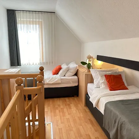Bed & Breakfast Boutique Loka 4*