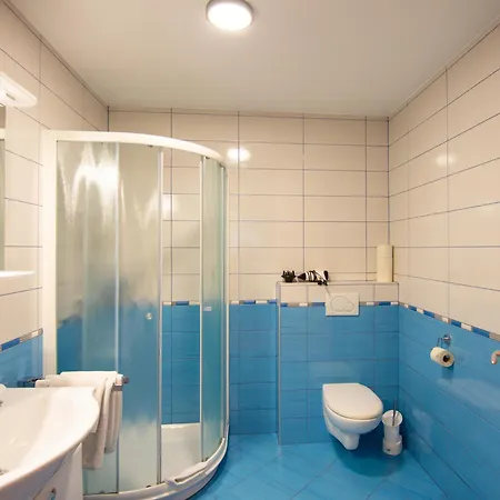 Boutique Loka Nočitev z zajtrkom 4*