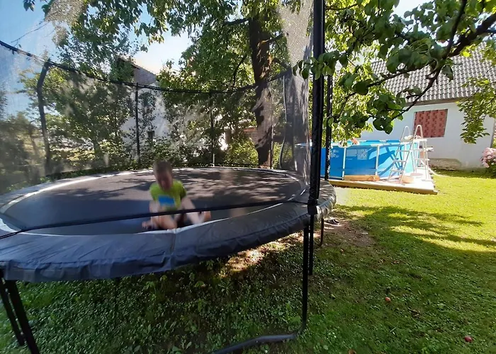 Boutique Loka לינה וארוחת בוקר 4*