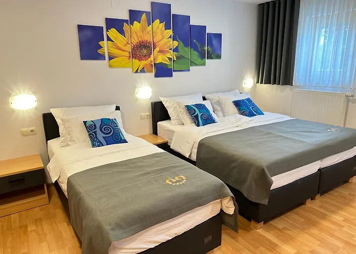 לינה וארוחת בוקר Boutique Loka 4*