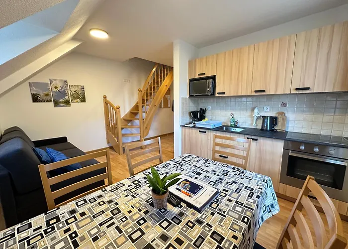 לינה וארוחת בוקר Boutique Loka