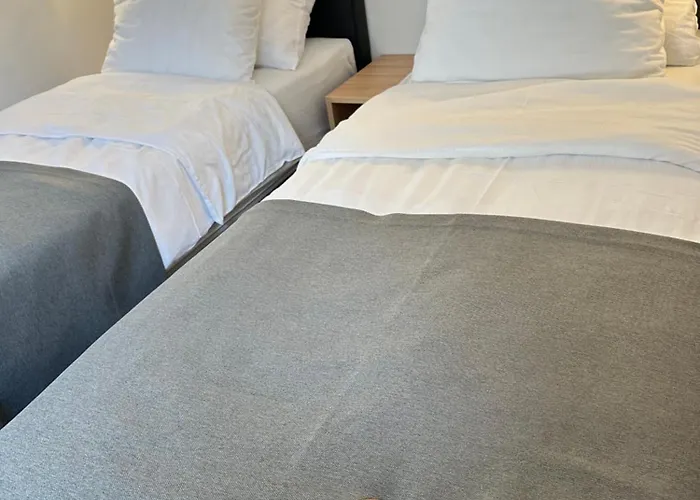 לינה וארוחת בוקר Boutique Loka 4*