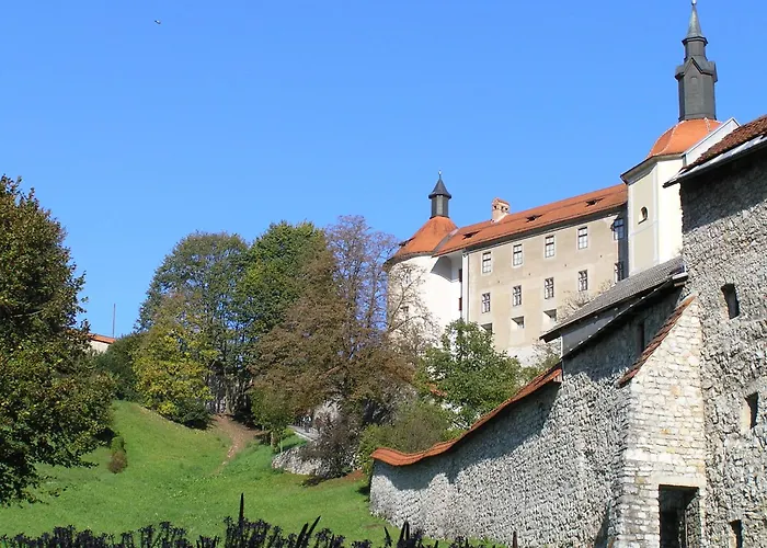 Boutique Loka 4* שקופיה-לוקה